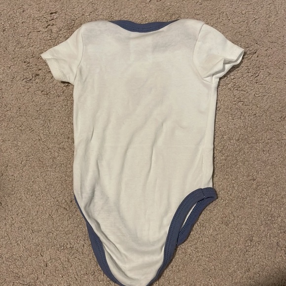 Laura Ashley 3-6M Onesie Bundle (3) - Picture 10 of 10